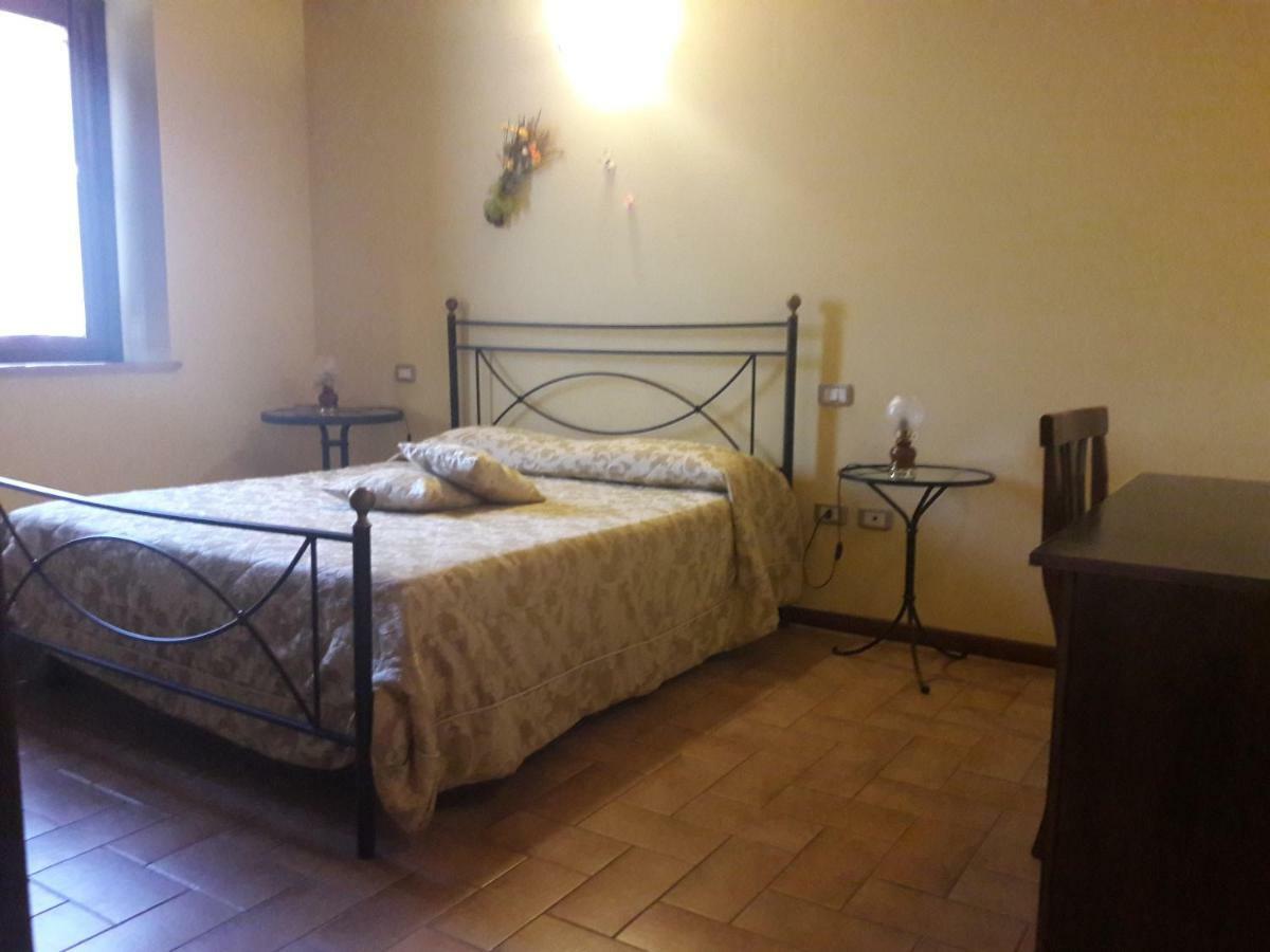 Affittacamere Da Laura Silvi Orvieto Exterior foto